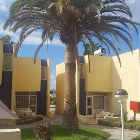 아파트 Duplex El Cortijo, Lasamericas