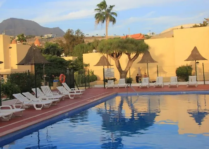 Duplex El Cortijo, Lasamericas Apartment *